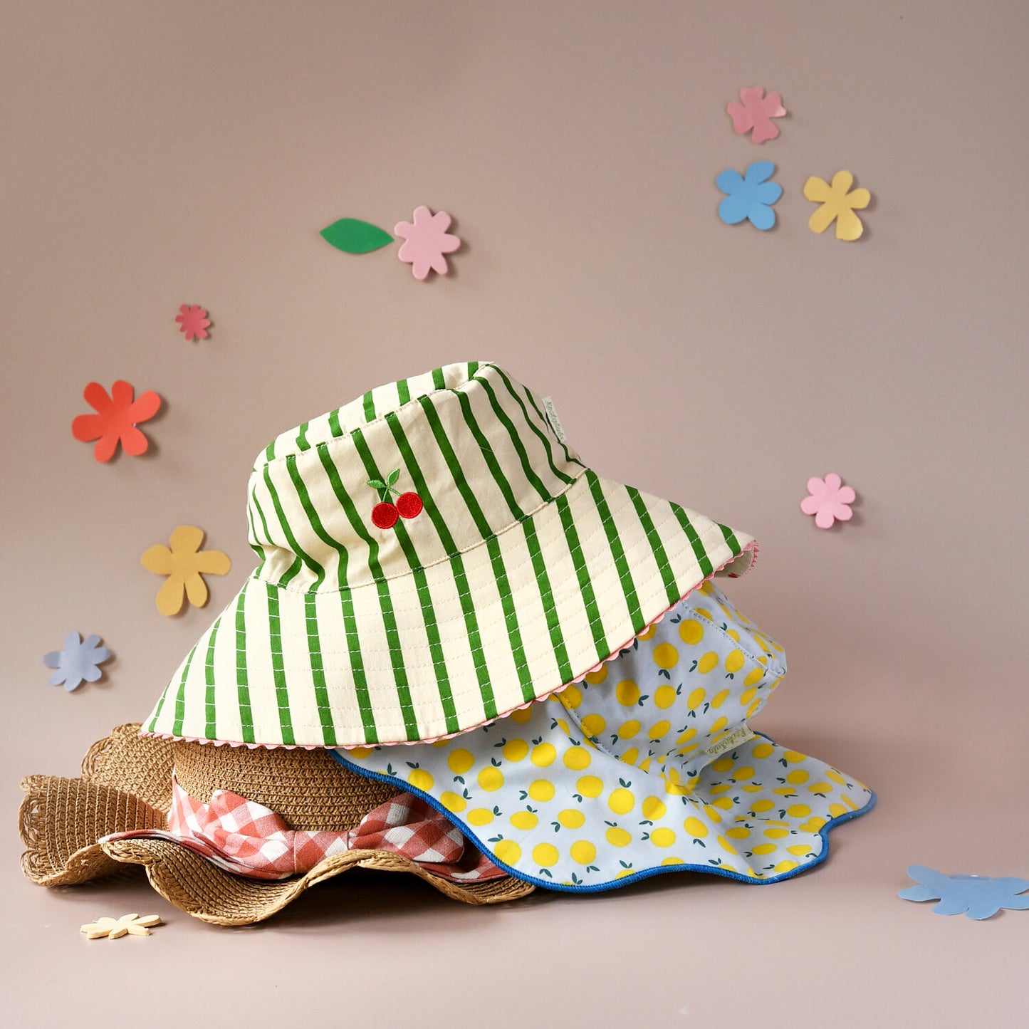 Chapeau réversible citron et rayures