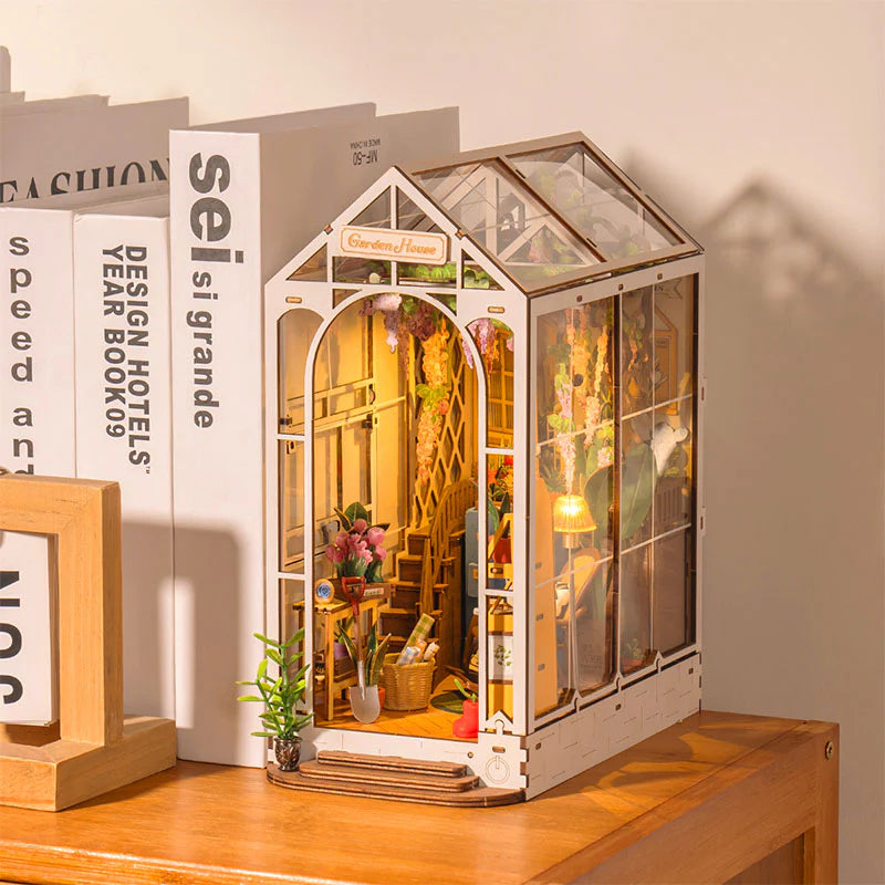 Maquette Rolife Holiday Garden House TGB06