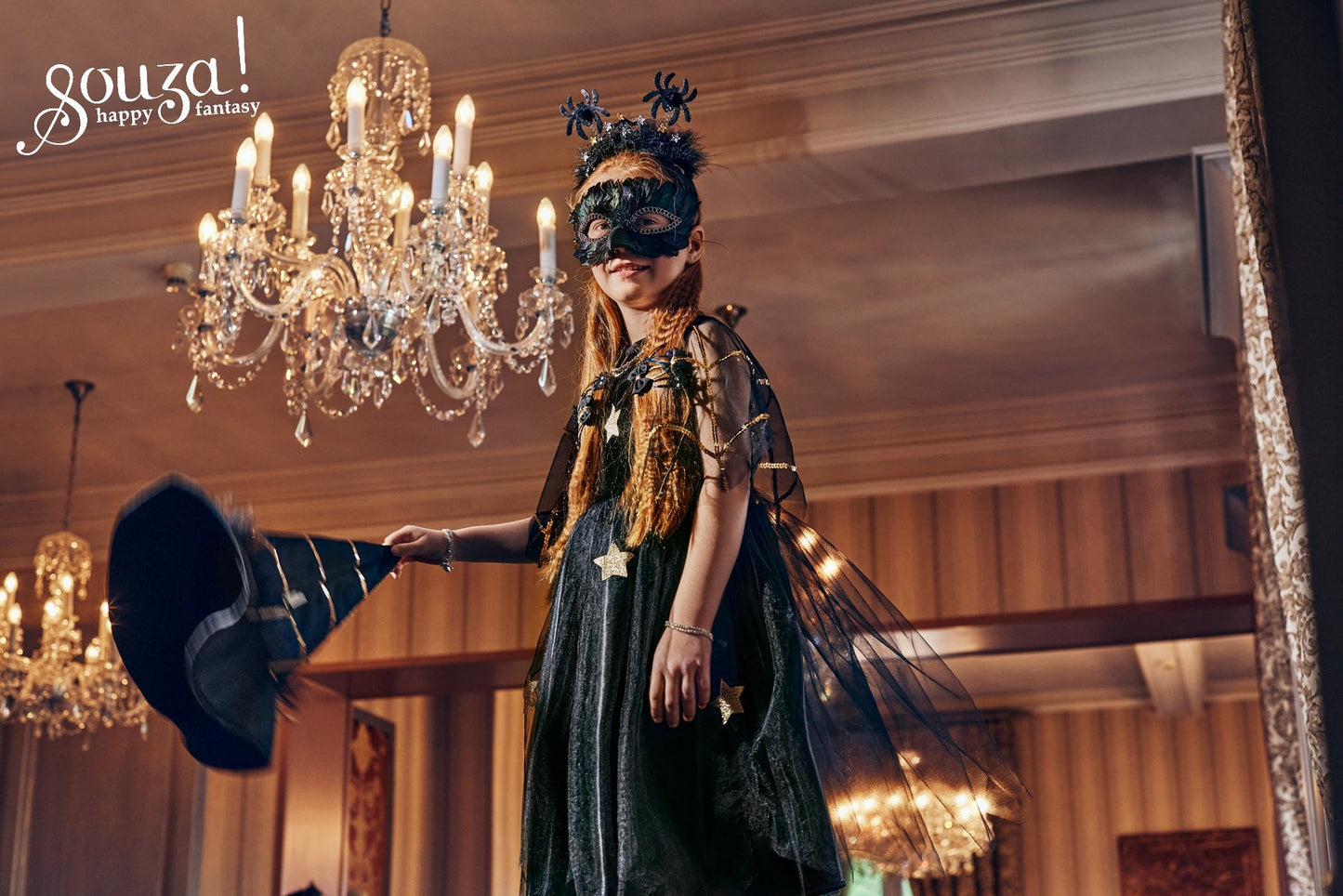 Déguisement Evilian, robe noire étoiles