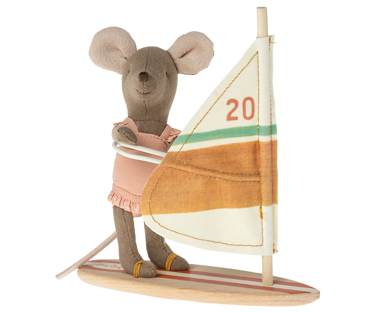 Souris surfer, Petite soeur