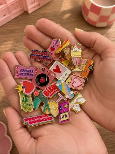 Pin's émaillé Pasteq